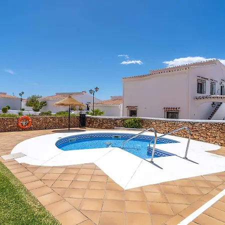 Naranjos 11b Capistrano Casasol * Nerja
